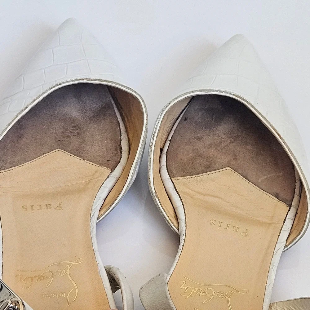 Christian Louboutin CHOC LOCK Croc Embossed Leather Flat Mules White‎ Sz 36